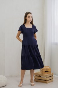 Faron Flare Sleeve Tiered Midi Dress In Navy (XS)