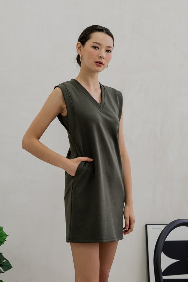 Cassidi Capped Sleeve Basic Dress In Olive (XXL)