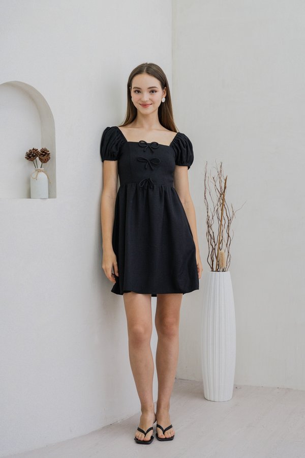 Greer Ribbon Puffed Sleeve Dress In Black (XS)
