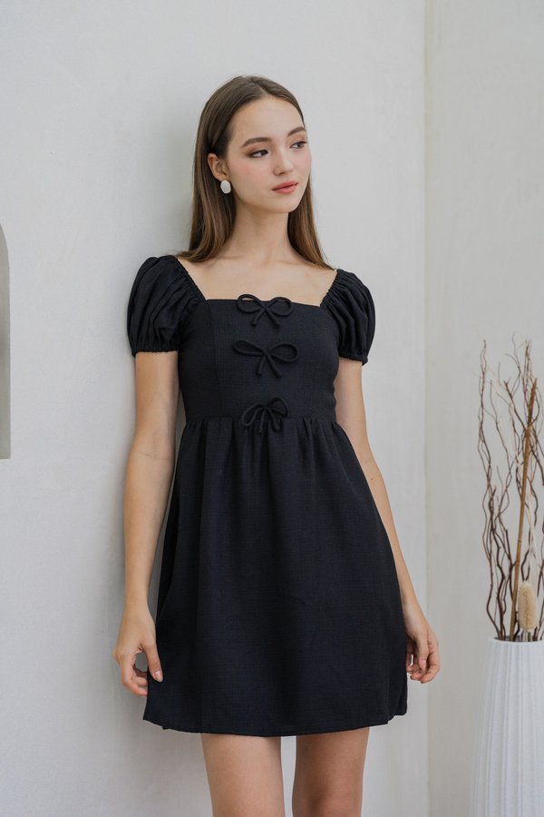 Greer Ribbon Puffed Sleeve Dress In Black (XS)