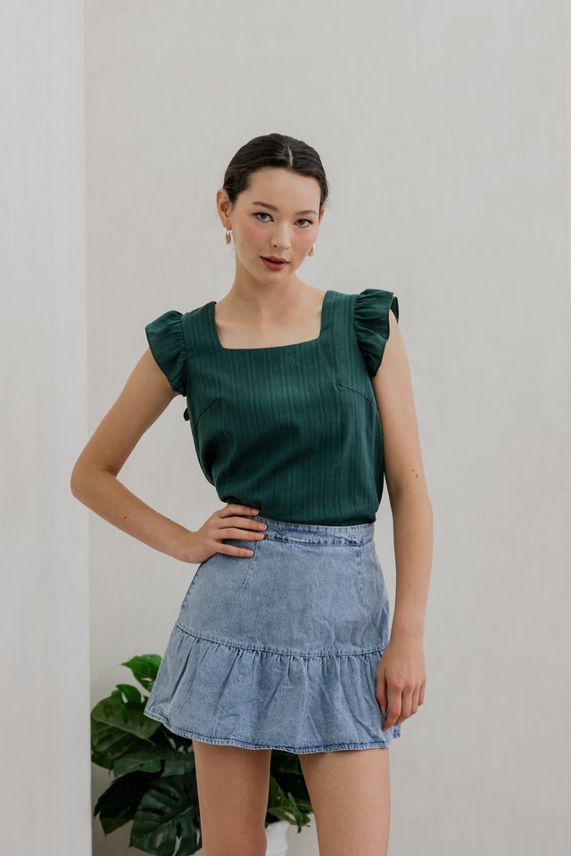 Rikita Textured Ruffle Sleeve Top In Forest