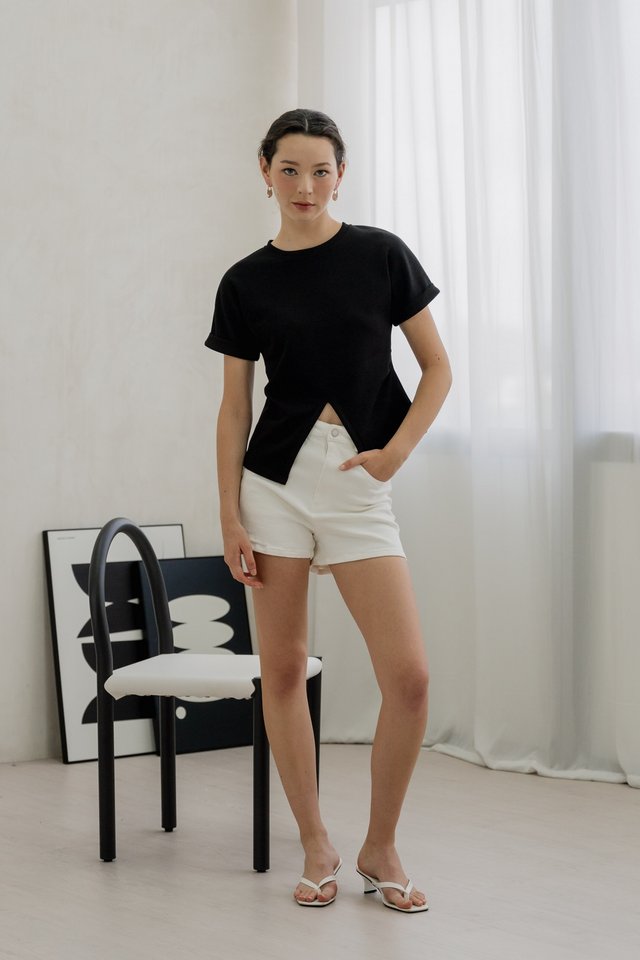 Rae Side Ruched Top In Black