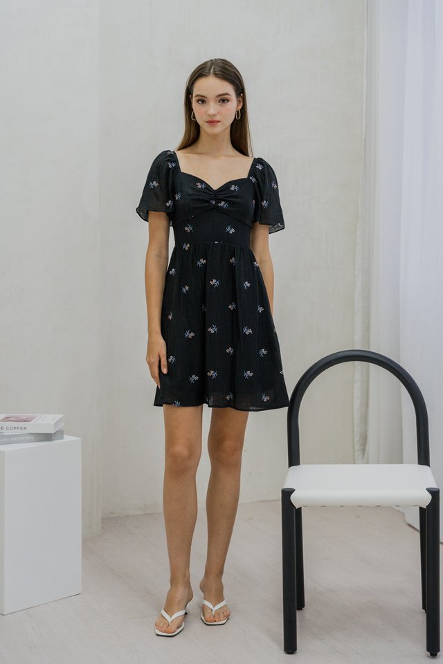 Tea Textured Florette Dress In Black