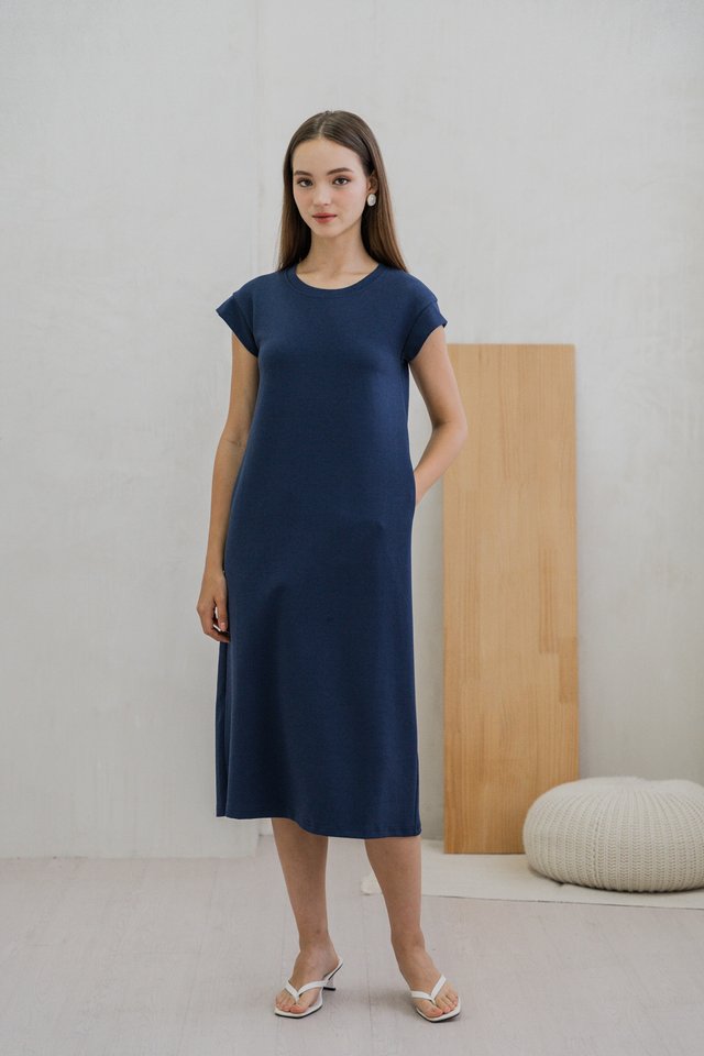 Braelynn Basic Midi Dress In Navy 