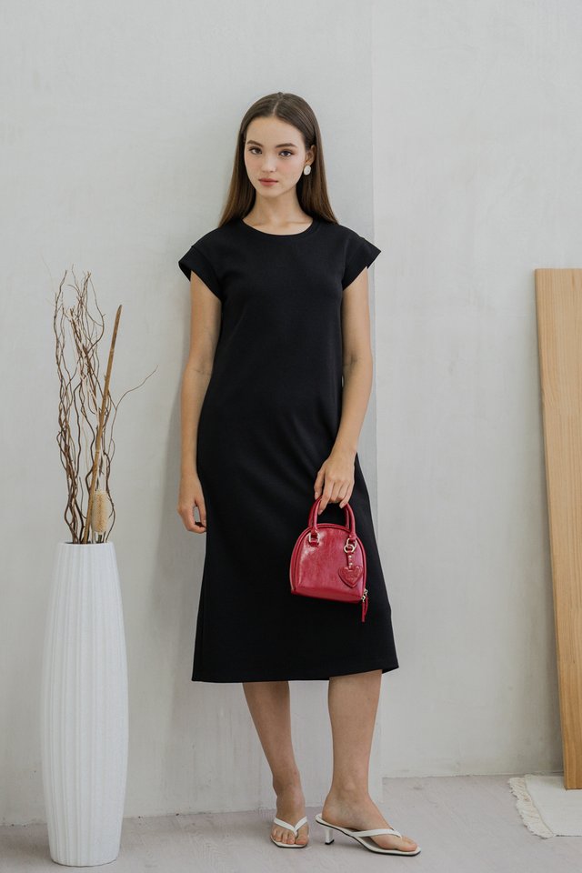 Braelynn Basic Midi Dress In Black