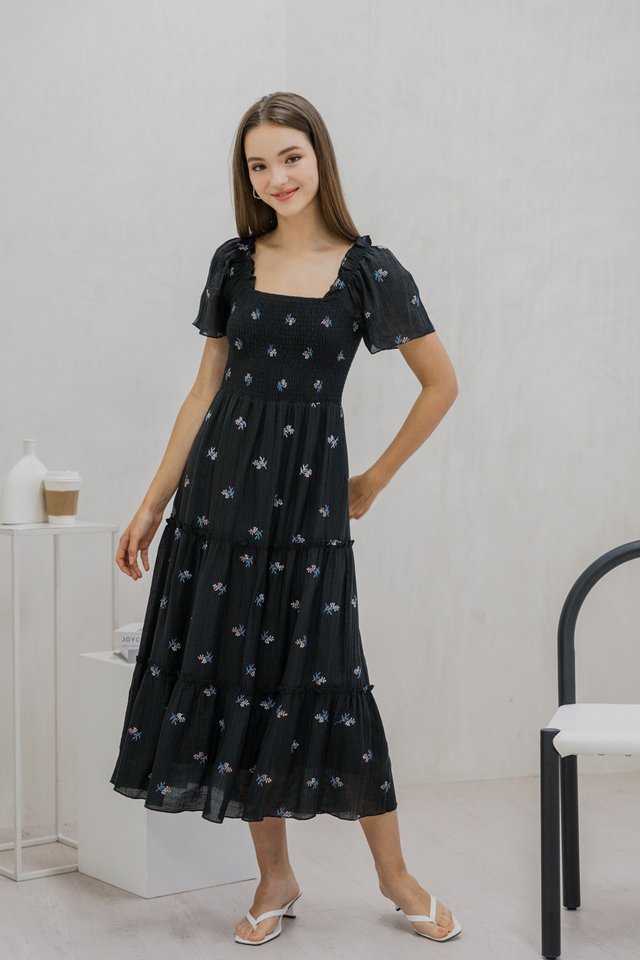 Tea Smocked Florette Maxi Dress In Black