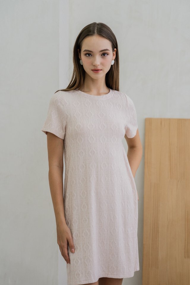 Nancy Knit Shift Dress In Pink