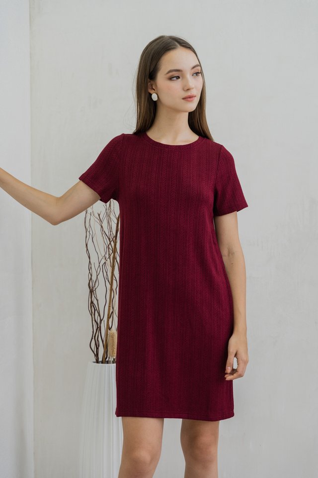 Nancy Knit Shift Dress In Wine