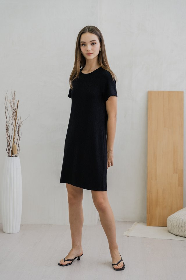 Nancy Knit Shift Dress In Black