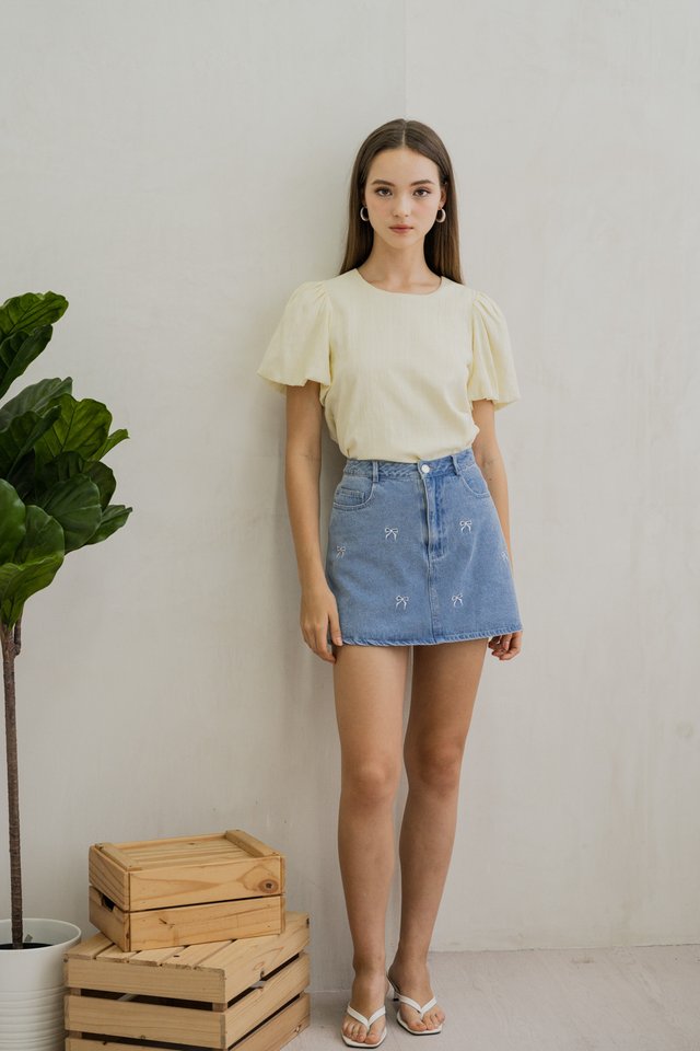 Paula Textured Puffed Sleeved Top In Pastel Yellow