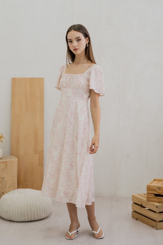 Leia Porcelain Floral Ruched Maxi Dress In Red