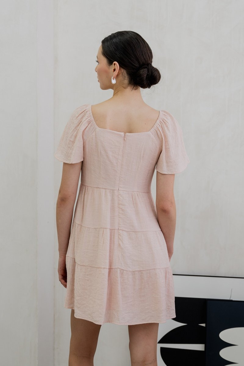 Gracie Textured Tiered Dress In Pink (XS)