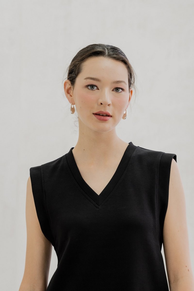 Cassidi Capped Sleeve Basic Dress In Black (XXL)