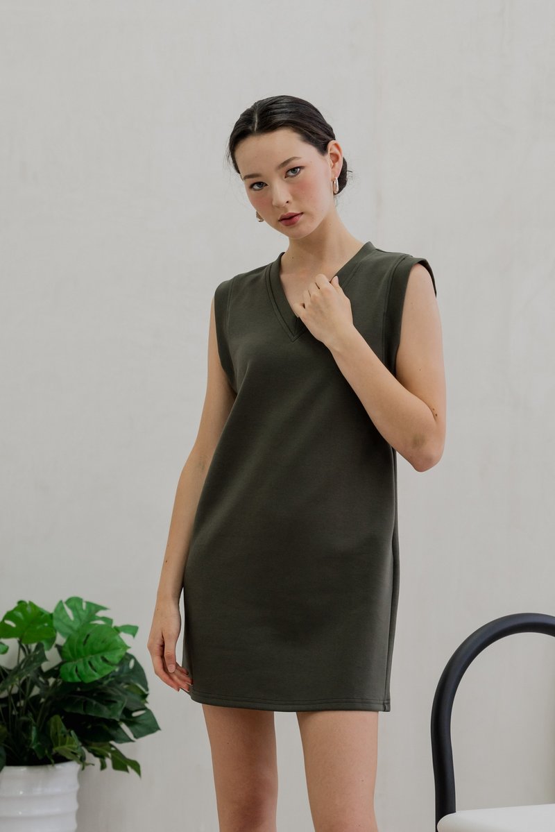 Cassidi Capped Sleeve Basic Dress In Olive (XXL)