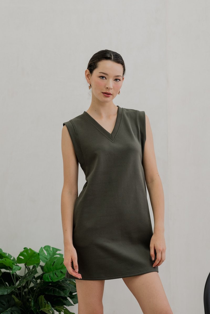 Cassidi Capped Sleeve Basic Dress In Olive (XXL)