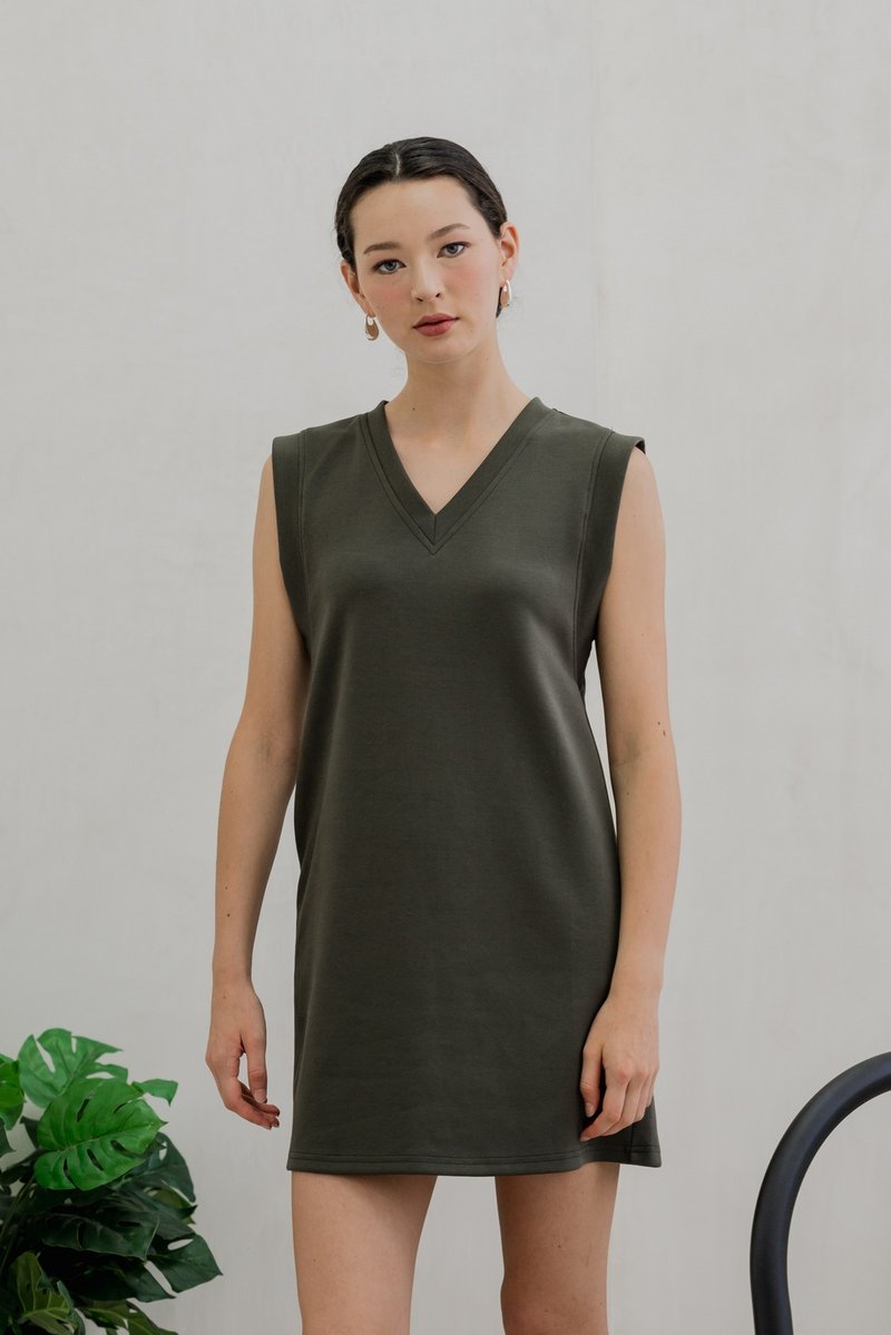 Cassidi Capped Sleeve Basic Dress In Olive (XXL)