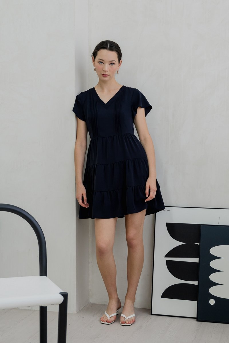 Vivi Pleated Tiered Dress In Navy (XS)