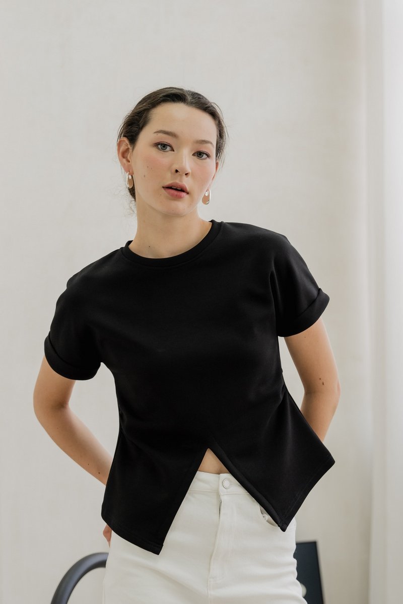 Rae Side Ruched Top In Black (XS)