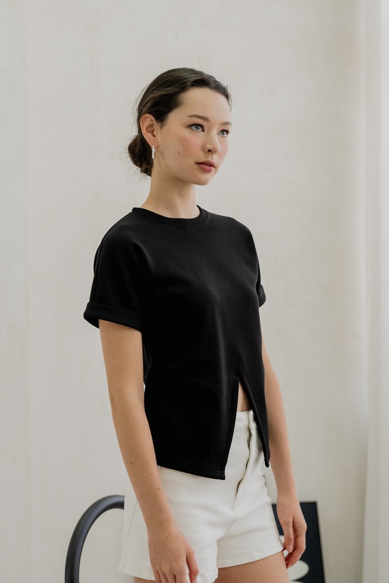 Rae Side Ruched Top In Black (XS)