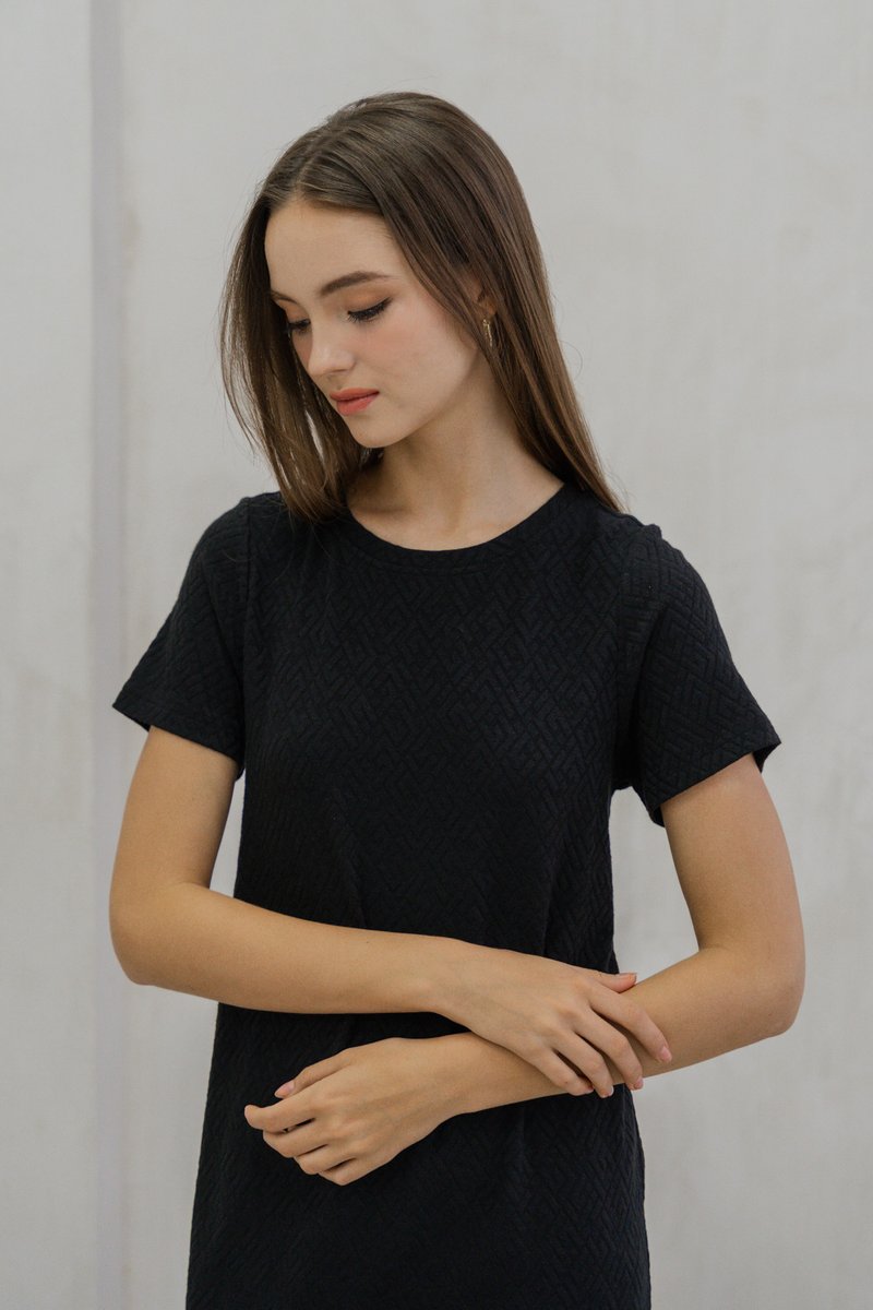 Krystel Knit Shift Dress In Black (XS)