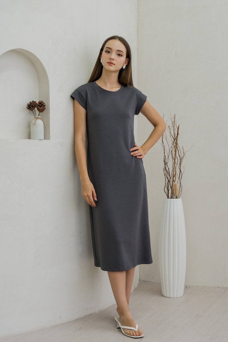 Braelynn Basic Midi Dress In Gunmetal Grey (XS)