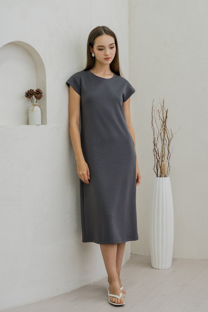 Braelynn Basic Midi Dress In Gunmetal Grey (XS)
