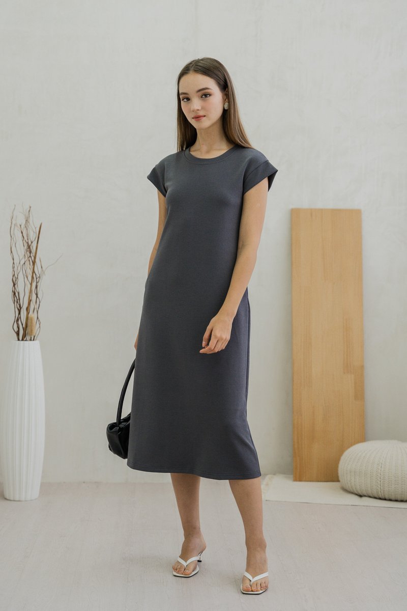 Braelynn Basic Midi Dress In Gunmetal Grey (XS)