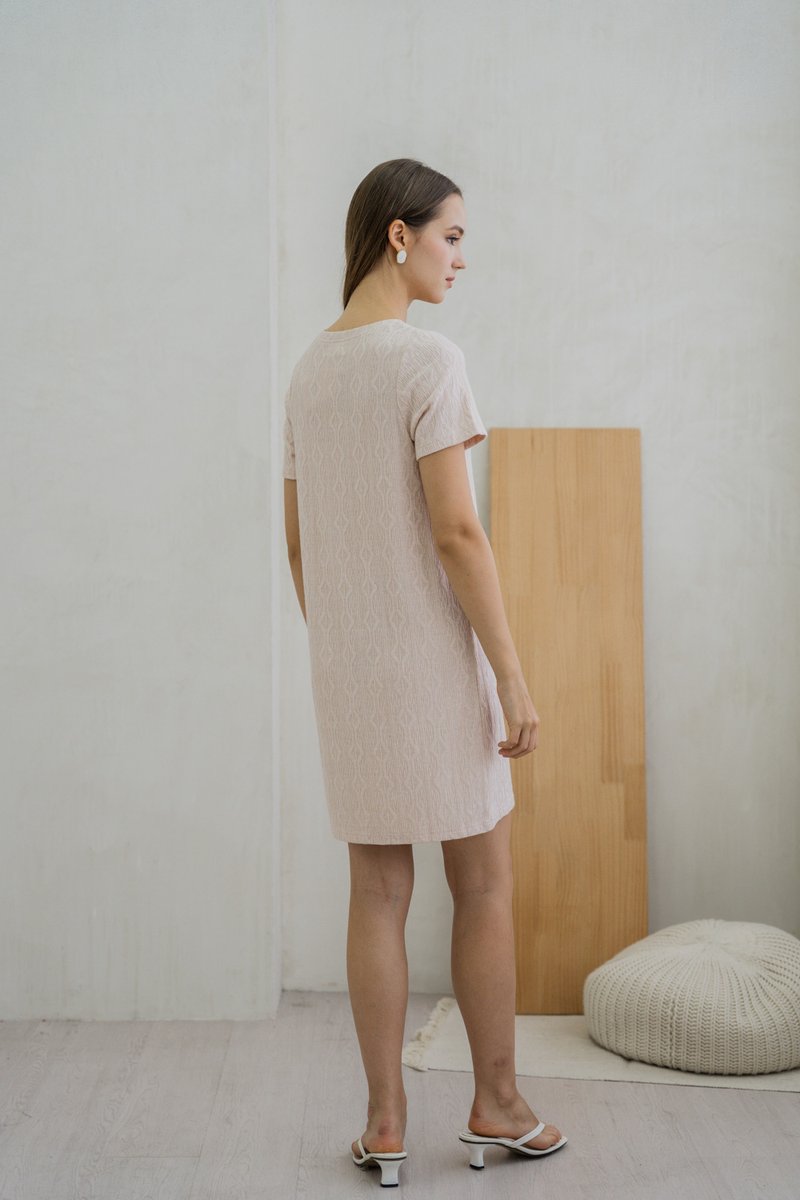 Nancy Knit Shift Dress In Pink (L)