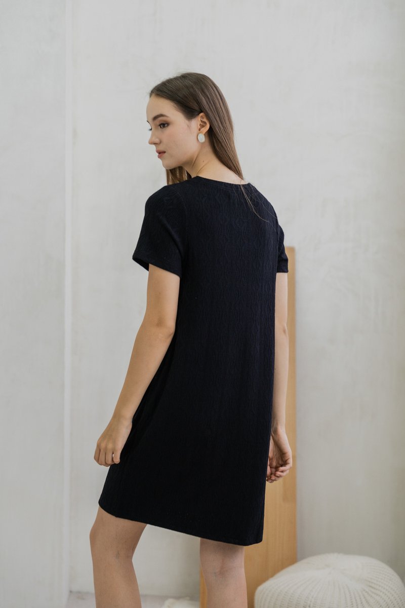 Nancy Knit Shift Dress In Black (XS)