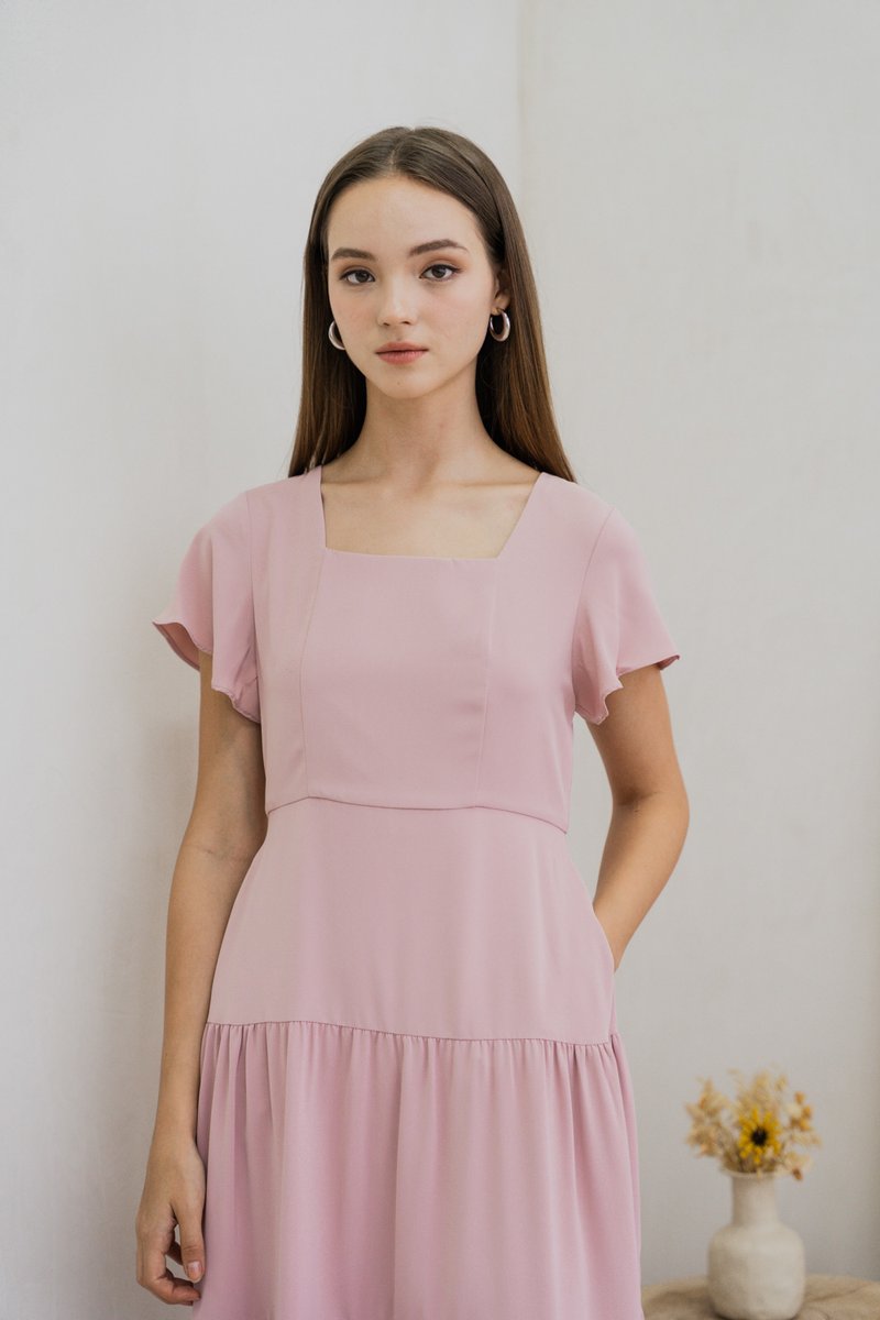 Faron Flare Sleeve Tiered Midi Dress In Pink (XS)