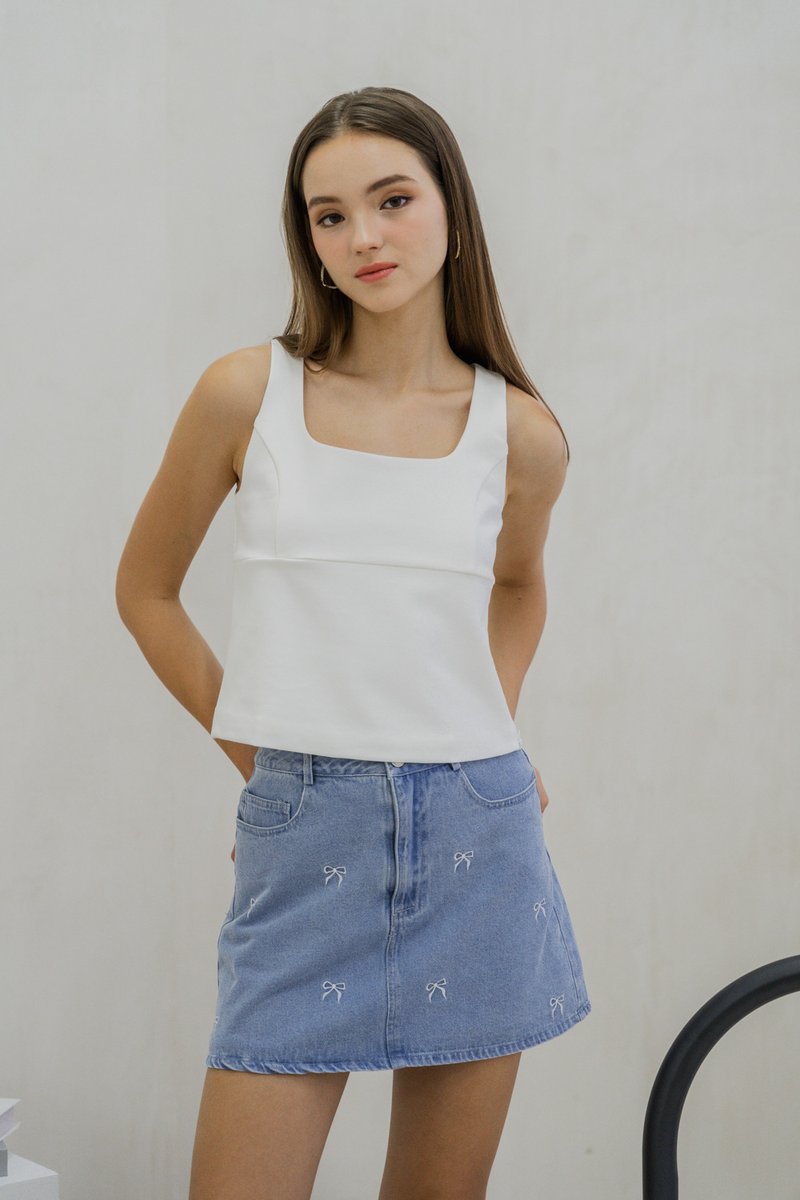 Bree Square Neck Cotton Top In White (XL)