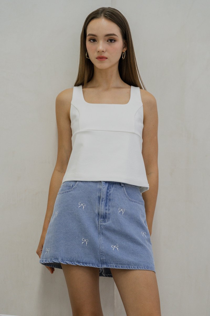 Bree Square Neck Cotton Top In White (XL)