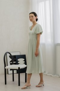 Paisley Puffed Sleeve Empire Midi Dress In Sage