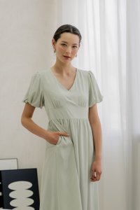 Paisley Puffed Sleeve Empire Midi Dress In Sage