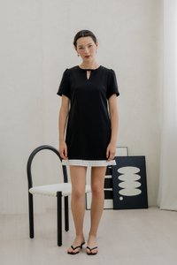 Britney Pleat Hem Bow Dress In Black (XS)