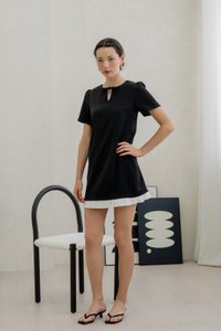 Britney Pleat Hem Bow Dress In Black (XS)