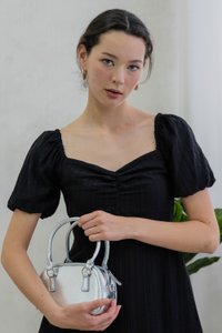 Primrose Textured Puff Sleeve Dress In Black