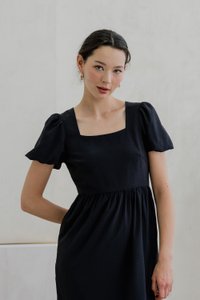 Theresa Texture Puffed Sleeve Maxi Dress In Black