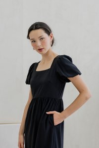Theresa Texture Puffed Sleeve Maxi Dress In Black