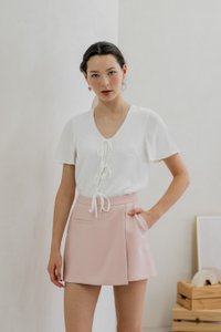 Tiera Textured Tie Ribbon Top In White
