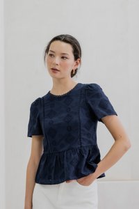 Cove Eyelet Peplum Top In Navy (XS)