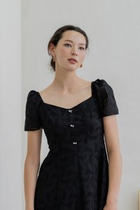 Evonka Eyelet Ribbonette Dress In Black (XS)