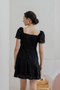 Evonka Eyelet Ribbonette Dress In Black (XS)