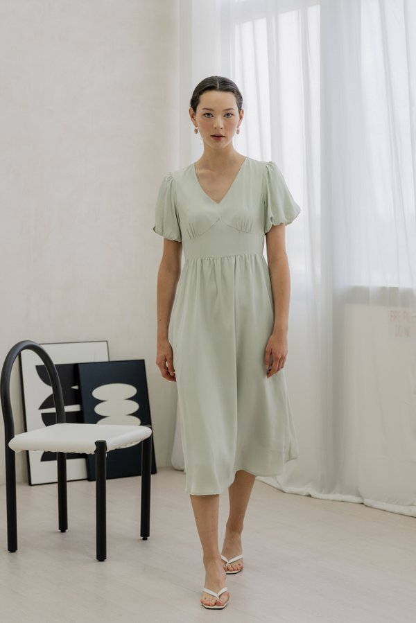 Paisley Puffed Sleeve Empire Midi Dress In Sage