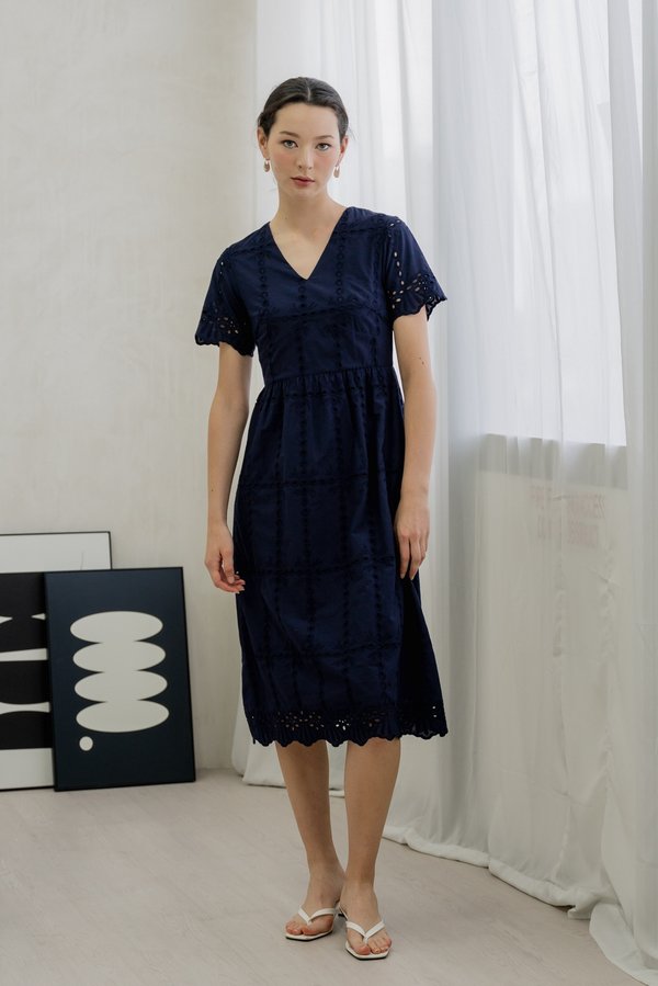 Esme Empire Eyelet Midi Dress In Navy (XS)