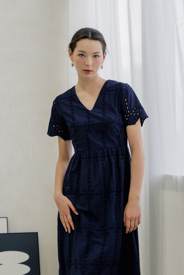 Esme Empire Eyelet Midi Dress In Navy (XS)