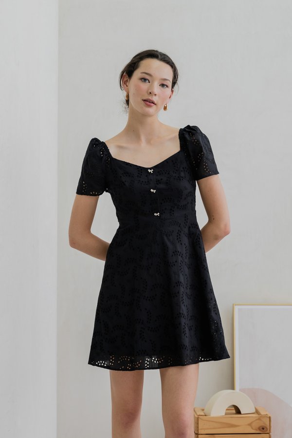 Evonka Eyelet Ribbonette Dress In Black (XS)