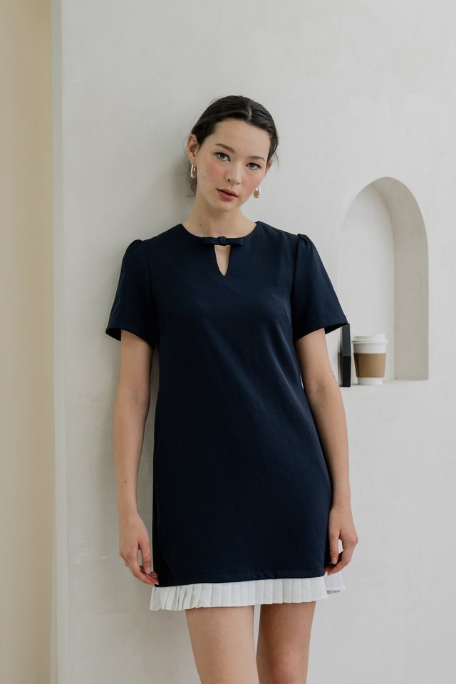 Britney Pleated Hem Bow Dress In Navy
