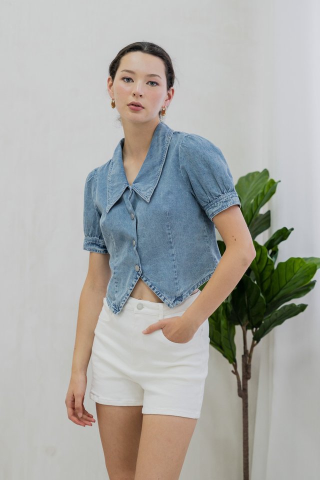 Deja Peterpan collared Denim Top