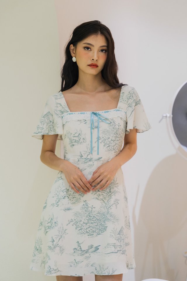 Cielo Ribbonette Flare Sleeve Dress In Muted Green